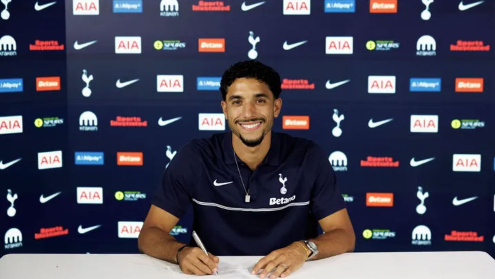 Marmoush é reforço do Tottenham - Foto: Tottenham