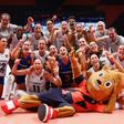 A festa da Seleção Nacional em Baku após derrotar a Roménia    Fotografia CEV