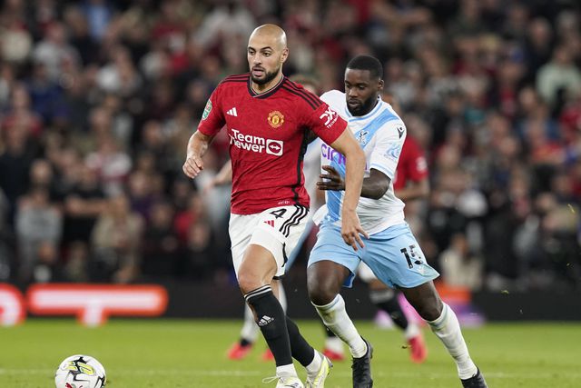 Amrabat disponível para tudo: «Até jogo a guarda-redes»