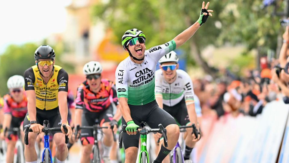 Ciclismo: Iúri Leitão vence 2.ª etapa da CRO Race