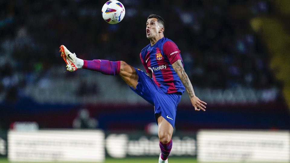 Cancelo poupado para o Dragão