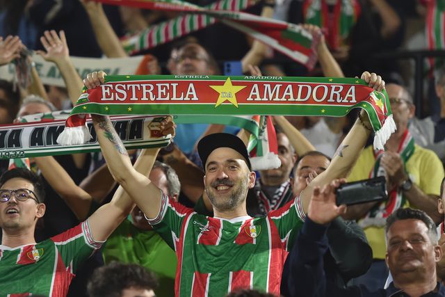 E. Amadora-Moreirense: tricolores querem dar pontapé na crise