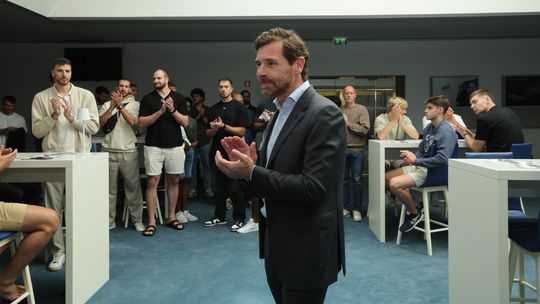 FC Porto: Villas-Boas em almoço-convívio com as modalidades