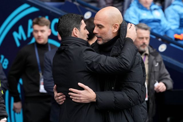 Mikel Arteta e Pep Guardiola