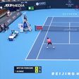 Alcaraz vence Perricard e passa à segunda ronda do Open da China