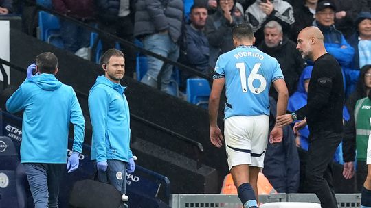 Guardiola confirma pior cenário para Rodri: «Esta temporada acabou»