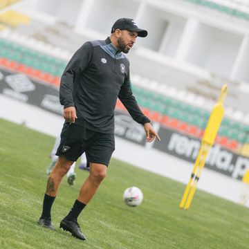 Comissão técnica do Estrela pronta para o desafio: «O futebol é o que é, depende dos resultados»