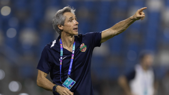 Paulo Sousa conquista Supertaça dos EAU