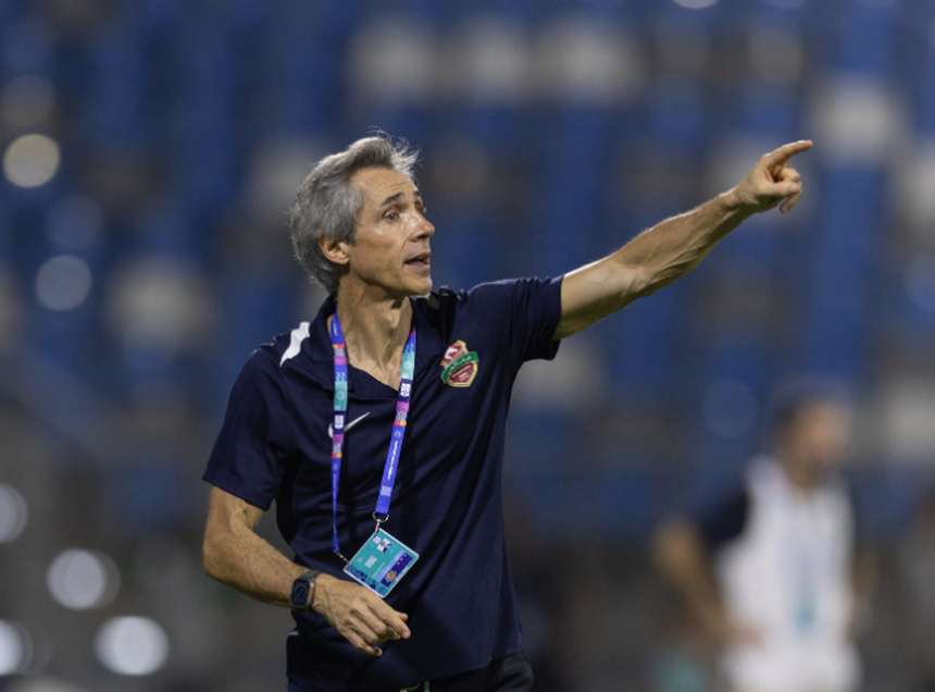 Paulo Sousa (Foto: Shabab Al Ahli FC/X)