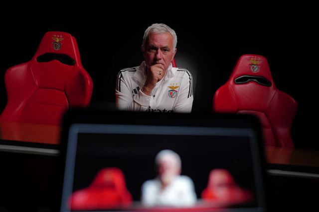 Mourinho: «O Benfica é gigante, é o tipo de desafio de que preciso»