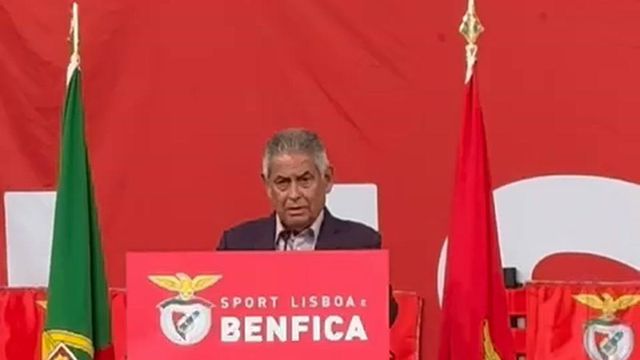 Sócios não deixam Vieira falar e AG foi suspensa