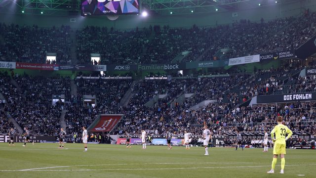 O marcador registava 0-5 ao intervalo do M'Gladbach-Eintracht