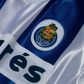 FC Porto 'recupera' primeira camisola com publicidade e que eterniza o número 2