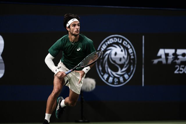 «Estes malditos chineses...»: número nove do mundo causa indignação com comentário polémico