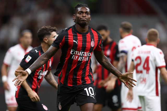 Rafael Leão com a camisola do Milan