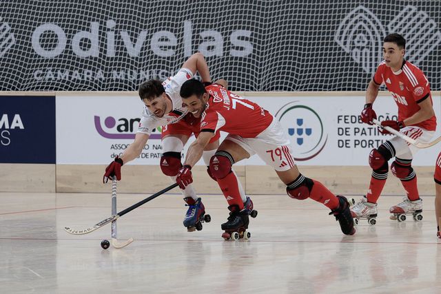 Benfica bate Oliveirense e haverá dérbi na final da Elite Cup!