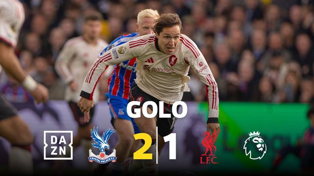 ‘Benissimo’! Chiesa aproveita oferta de defesa do Crystal Palace (vídeo)