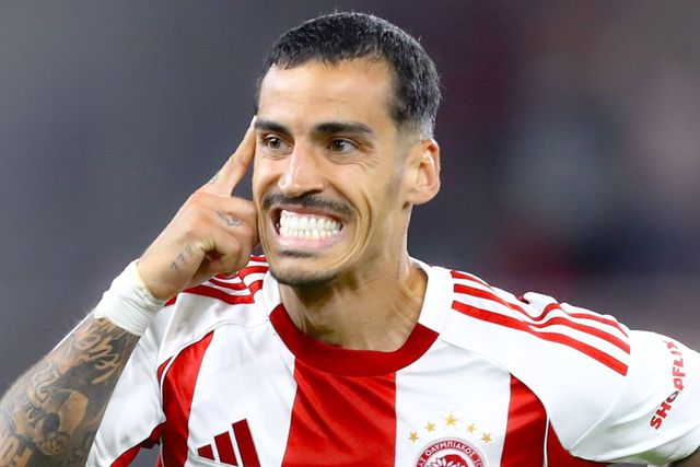 Chiquinho em dose dupla foi o herói do Olympiakos aos 90+6'