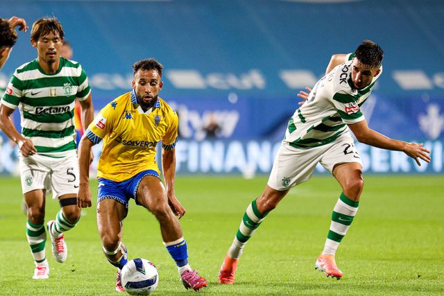 Rafik Guitane a sair da Linha (as notas do Estoril)