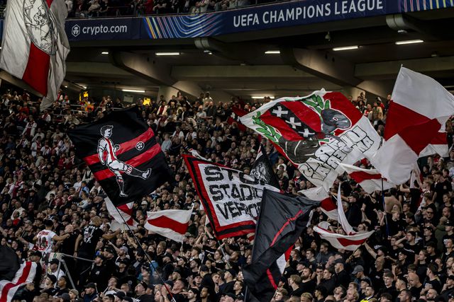 Agora é o Ajax: autoridades francesas voltam a aplicar medida tentada com o Benfica