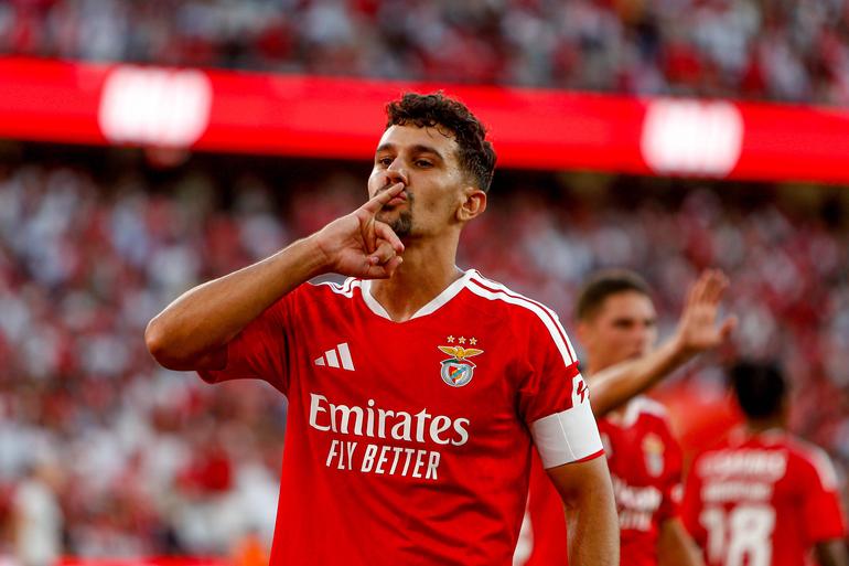 Tomás Araújo sucedeu a António Silva e totaliza 12 jogos e 1.004 minutos
