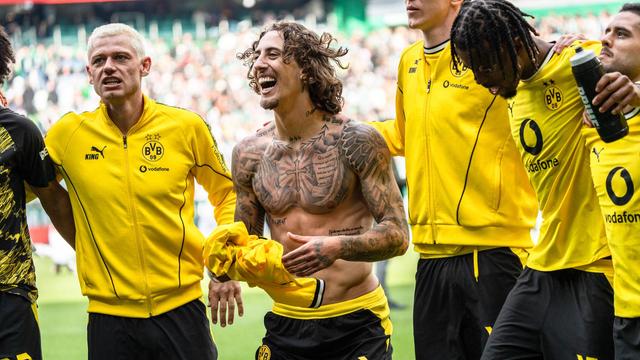 Fábio Silva à conversa com Ryerson antes do Noruega-Portugal
