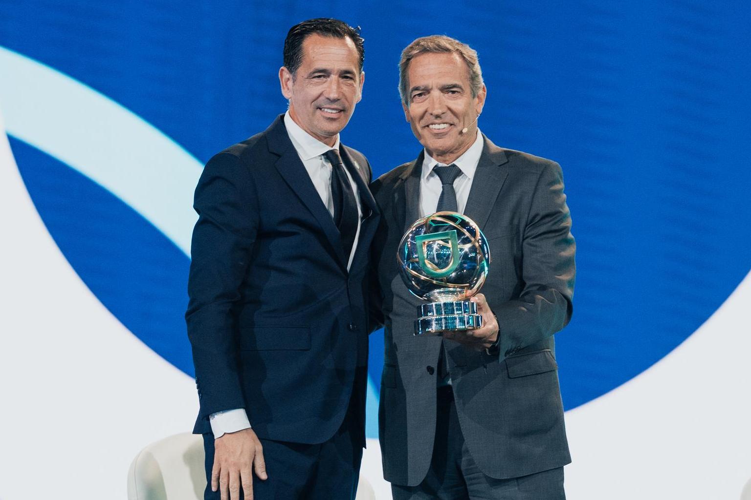 Os presidentes da FPF, Pedro Proença, e da Liga, Reinaldo Teixeira, no Portugal Football Summit — Foto: FPF