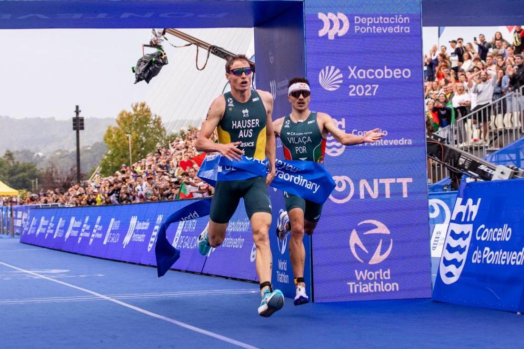 Vasco Vilaça foi batido ao sprint em Pontevedra, mas o título mundial estava assegurado (foto: World Triathlon)