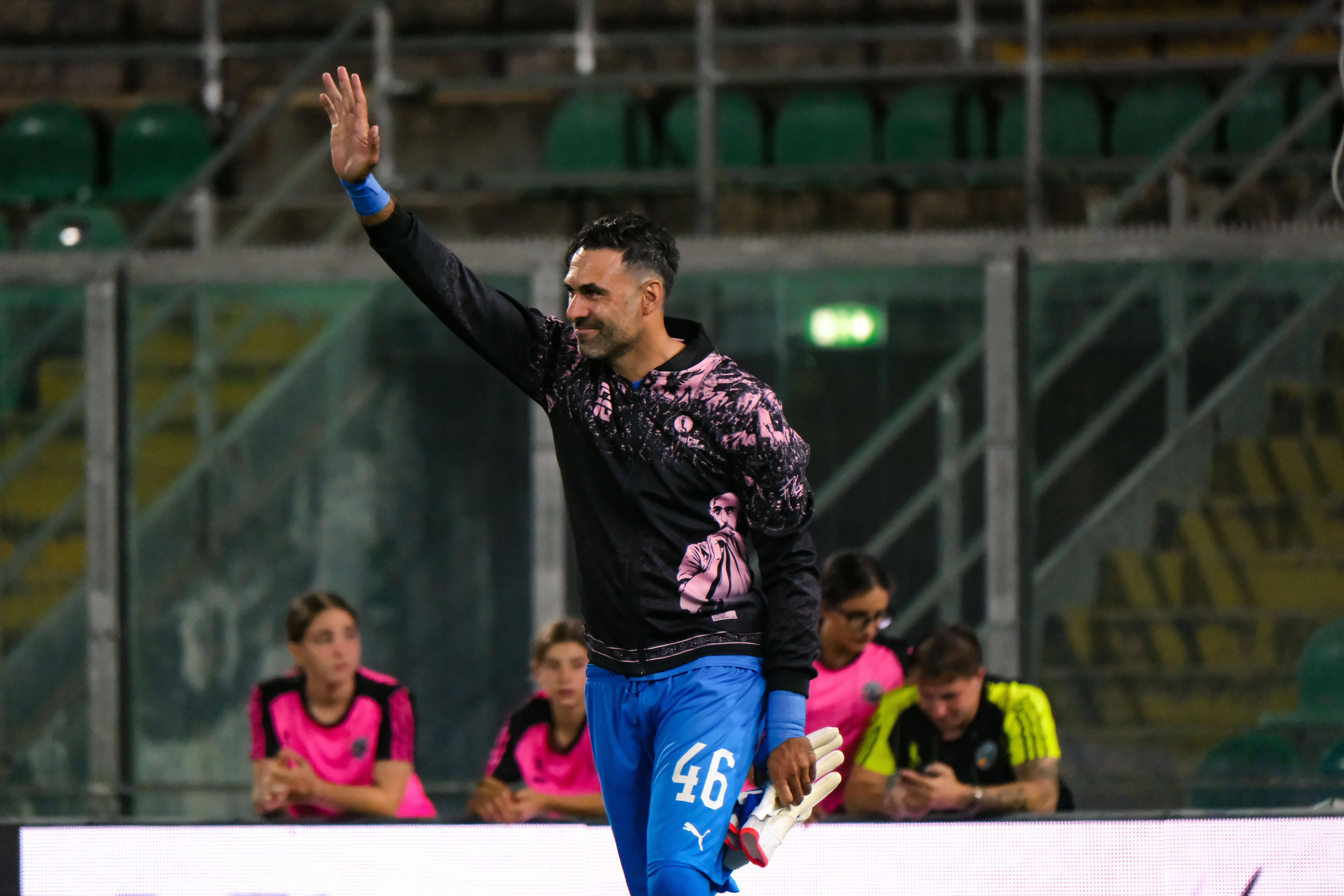 Jogo de homenagem a Miccoli - Salvatore Sirigu (IMAGO)