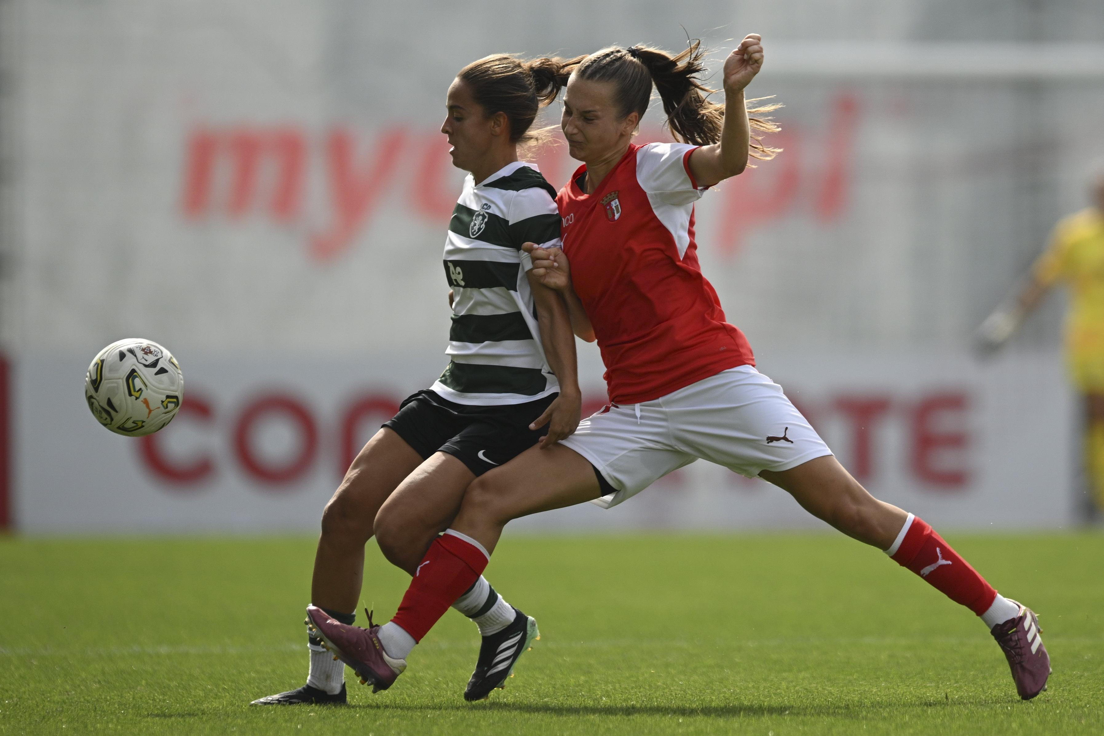 Arsenalistas e verdes e brancas anularam-se no Minho - Foto: FPF