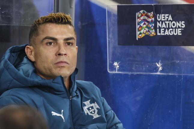Ronaldo no banco em Oslo