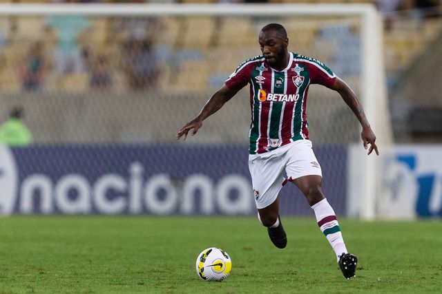 Manoel, do Fluminense, suspenso oito meses por doping