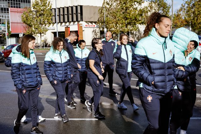 Passeio em Altach antes de defrontar a Áustria