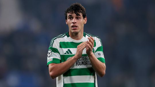 Paulo Bernardo regressa à titularidade em mais uma vitória do Celtic