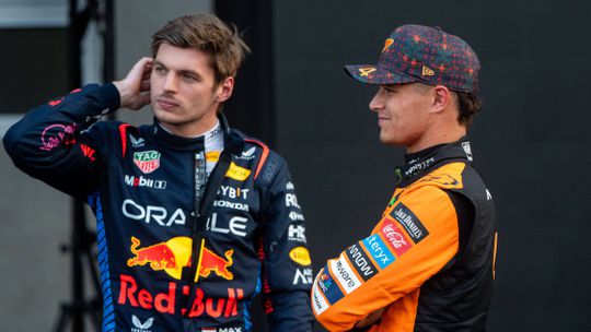 Norris: «Respeito o Verstappen, mas isto não é correr de forma limpa...»