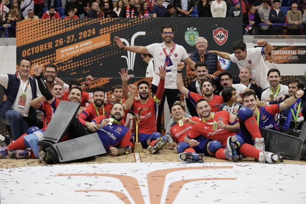 Oliveirense vence Taça Continental