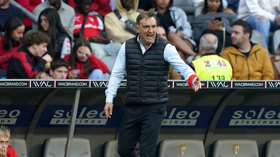 Carlos Carvalhal: «Equipa está a crescer e está melhor»