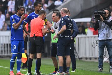 Inédito: Auxerre pede «reserva técnica» depois de penálti polémico e jogo pode ser repetido