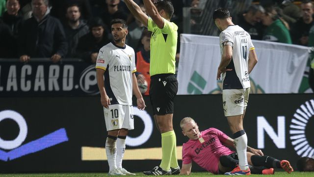 «Lesão de Nuno Santos? Sporting está protegido pela forma como montou o plantel»