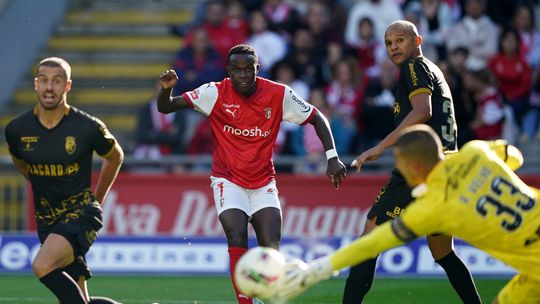 Destaques do SC Braga: perfume de Bruma desmoronou muralha do adversário