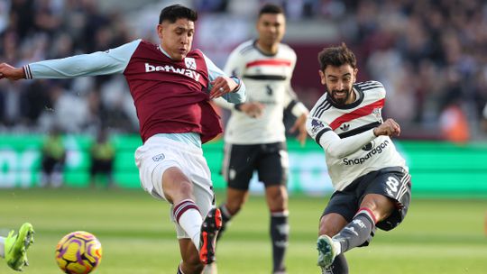 Premier League: Man. United de mal a pior, Chelsea vence com assistência de Pedro Neto