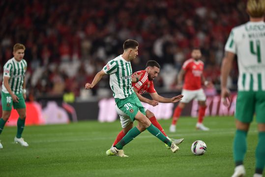 Sofreu cinco golos e… foi o melhor: os destaques do Rio Ave na Luz