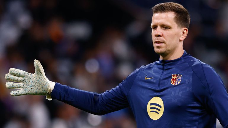 Szczesny festejou goleada do Barcelona ao Real... a fumar no balneário