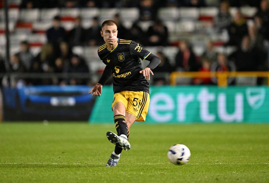 Rhys Bennett, jogador da equipa de sub-21 do Manchester United