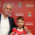 José José Mourinho e Martim, após o Benfica-Arouca — Foto SL Benfica