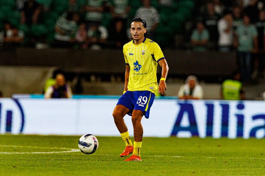 Pedro Santos deve voltar às opções de Vasco Seabra no próximo mês de novembro (foto IMAGO)