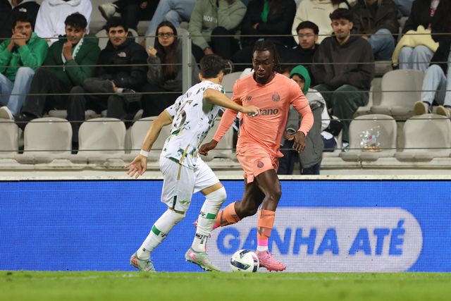 Karamoh faz a estreia como titular do FC Porto (Foto: Catarina Morais/Kapta+)