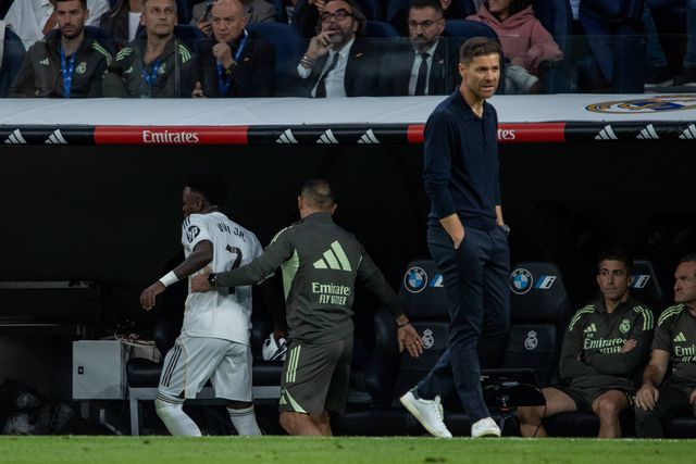 Vinícius Júnior foi direto para o balneário do Real Madrid ao ser substituído