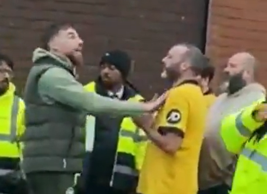 José Sá foi abordado por adeptos dos Wolves e não os deixou sem resposta