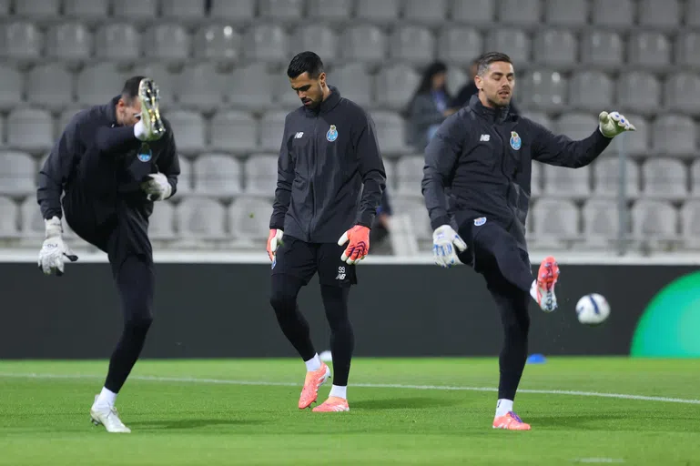 Farioli declara guerra! Dragões voltam a assombrar